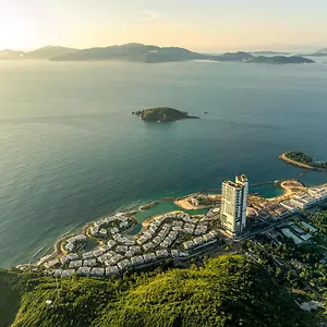 gran-melia-nha-trang.nhatrangbesthotels.com/